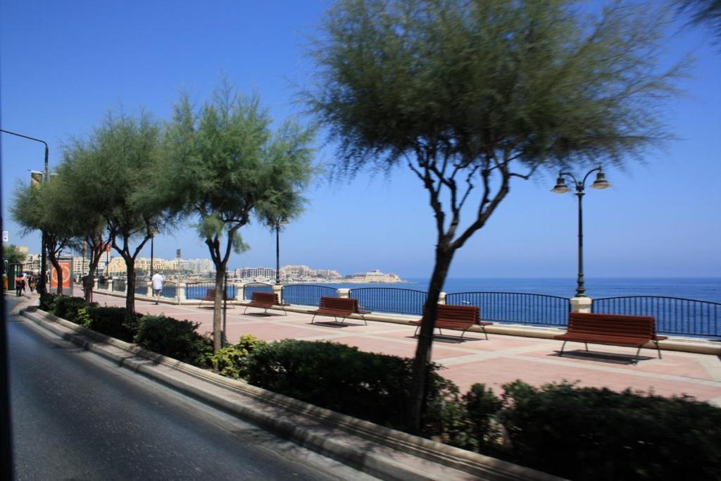 Stunning 2Br Holiday Penthouse In Central Sliema Eksteriør billede
