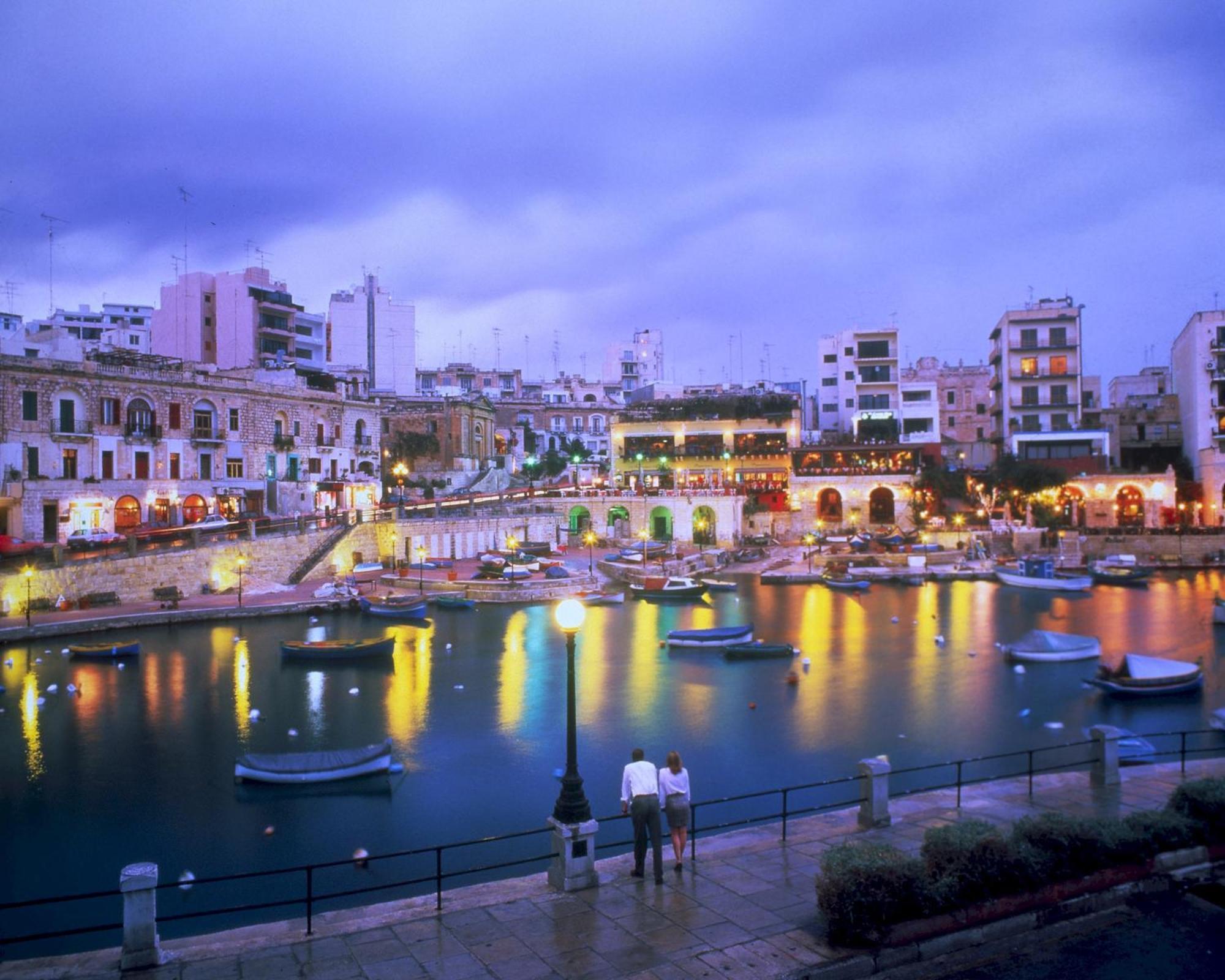 Stunning 2Br Holiday Penthouse In Central Sliema Eksteriør billede